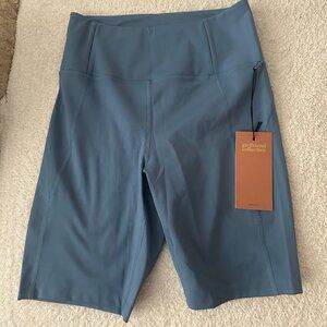 NWT Girlfriend Collective Biker Short Size Medium